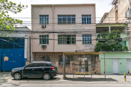 Apartamento à venda com 64m², 2 quartos e sem vaga Apartamento à venda com 64m², 2 quartos e sem vagaFachada do Prédio