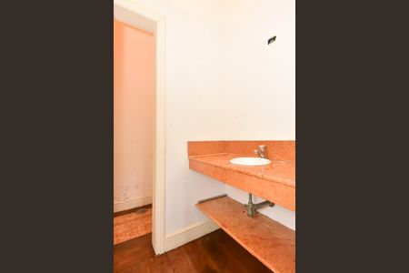 Casa à venda com 279m², 3 quartos e 4 vagasLavabo