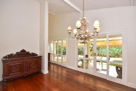 Sala de casa à venda com 3 quartos, 279m² em Jardim Panorama, São Paulo