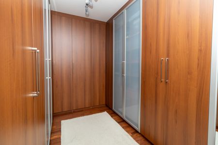 Apartamento à venda com 172m², 3 quartos e 3 vagasCloset da Suite Master
