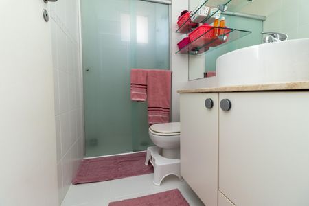 Apartamento à venda com 172m², 3 quartos e 3 vagasBanheiro da Suíte 1