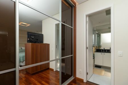 Apartamento à venda com 172m², 3 quartos e 3 vagasBanheiro da Suite Master