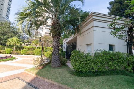 Apartamento à venda com 172m², 3 quartos e 3 vagasPortaria