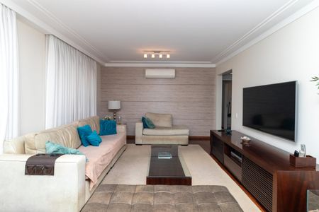 Sala de apartamento à venda com 3 quartos, 172m² em Vila Romana, São Paulo