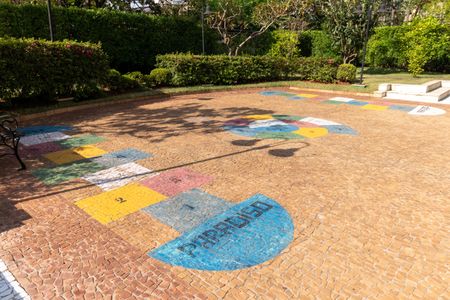 Apartamento à venda com 172m², 3 quartos e 3 vagasÁrea Comum - Playground