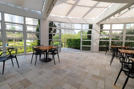 Apartamento à venda com 172m², 3 quartos e 3 vagasÁrea Comum - Lanchonete