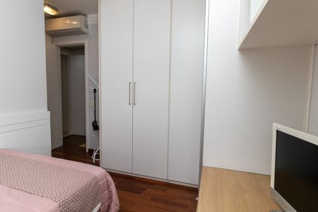 Apartamento à venda com 172m², 3 quartos e 3 vagasSuíte 1