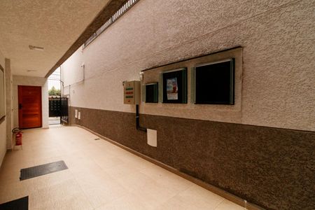 Apartamento à venda com 57m², 2 quartos e sem vagaÁrea comum