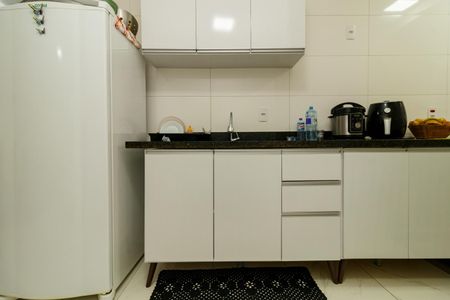 Apartamento à venda com 57m², 2 quartos e sem vagaCozinha