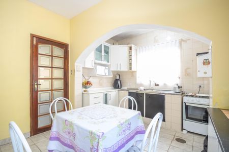 Apartamento à venda com 400m², 4 quartos e 2 vagas Apartamento à venda com 400m², 4 quartos e 2 vagasCozinha