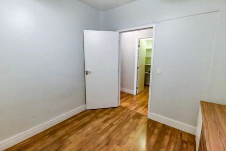 Apartamento à venda com 185m², 4 quartos e 3 vagas Apartamento à venda com 185m², 4 quartos e 3 vagasFoto 01