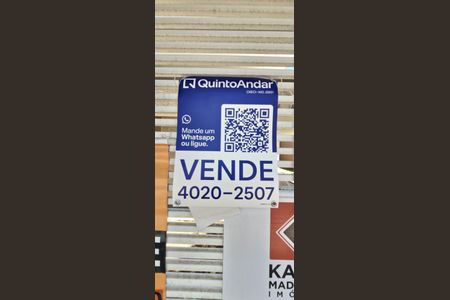 Casa à venda com 232m², 3 quartos e 3 vagas Casa à venda com 232m², 3 quartos e 3 vagasPlaca