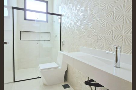 Casa à venda com 232m², 3 quartos e 3 vagas Casa à venda com 232m², 3 quartos e 3 vagasBanheiro social