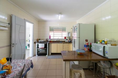 Casa à venda com 359m², 3 quartos e 2 vagas Casa à venda com 359m², 3 quartos e 2 vagasCozinha