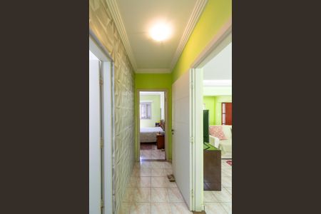 Casa à venda com 359m², 3 quartos e 2 vagas Casa à venda com 359m², 3 quartos e 2 vagasCorredor