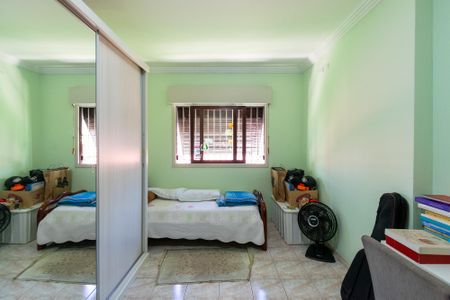 Casa à venda com 359m², 3 quartos e 2 vagas Casa à venda com 359m², 3 quartos e 2 vagasQuarto