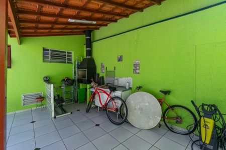 Casa à venda com 359m², 3 quartos e 2 vagas Casa à venda com 359m², 3 quartos e 2 vagasChurrasqueira