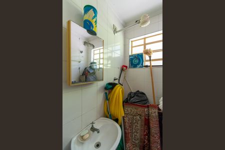 Casa à venda com 359m², 3 quartos e 2 vagas Casa à venda com 359m², 3 quartos e 2 vagasBanheiro de serviço