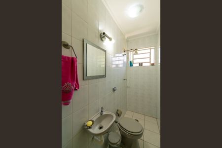 Casa à venda com 359m², 3 quartos e 2 vagas Casa à venda com 359m², 3 quartos e 2 vagasBanheiro Social