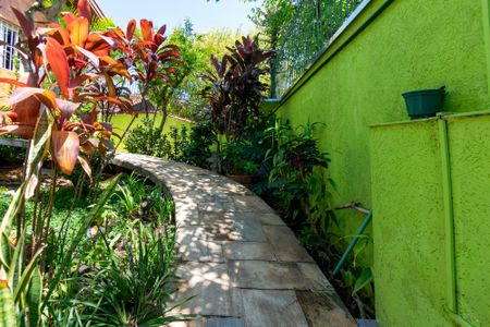 Casa à venda com 359m², 3 quartos e 2 vagas Casa à venda com 359m², 3 quartos e 2 vagasJardim