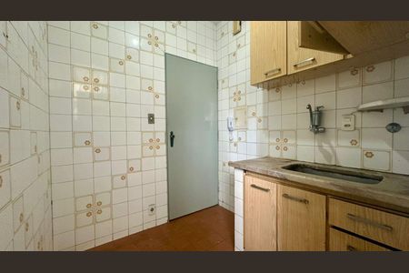 Apartamento à venda com 60m², 2 quartos e sem vagaCozinha