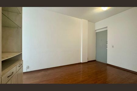 Apartamento à venda com 60m², 2 quartos e sem vagaSala