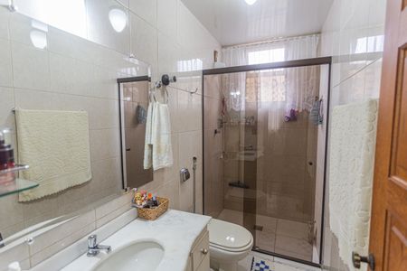 Apartamento à venda com 81m², 2 quartos e 1 vagaBanheiro Social