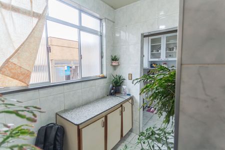 Apartamento à venda com 81m², 2 quartos e 1 vagaÁrea de Serviço