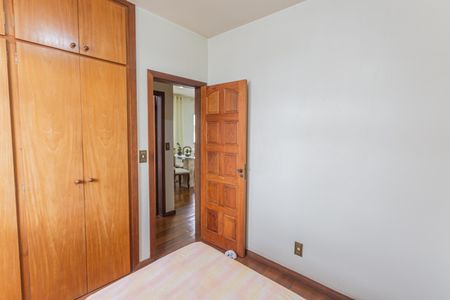 Apartamento à venda com 81m², 2 quartos e 1 vagaQuarto 2