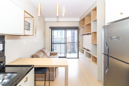 Sala/Cozinha de apartamento à venda com 1 quarto, 31m² em Pompeia, São Paulo