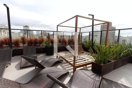 Apartamento para alugar com 31m², 1 quarto e sem vaga Apartamento para alugar com 31m², 1 quarto e sem vagaÁrea comum - Piscina