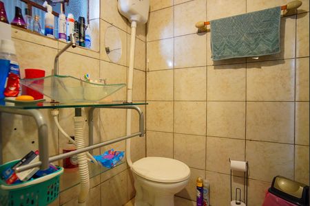 Casa à venda com 86m², 3 quartos e 2 vagas Casa à venda com 86m², 3 quartos e 2 vagasBanheiro