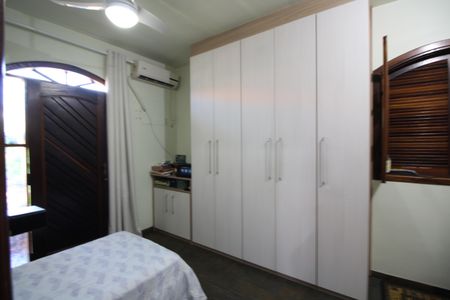 Casa de condomínio à venda com 870m², 4 quartos e 7 vagasCasa 2 - Quarto 1