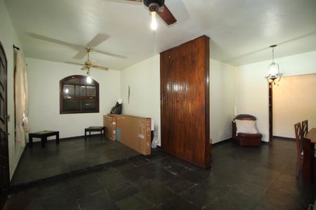 Casa de condomínio à venda com 870m², 4 quartos e 7 vagasCasa 1 - Sala