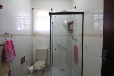 Casa de condomínio à venda com 870m², 4 quartos e 7 vagasCasa 2 - Banheiro Social 1