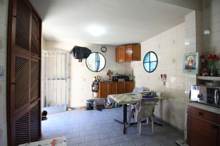 Casa de condomínio à venda com 870m², 4 quartos e 7 vagasCasa 1 - Cozinha