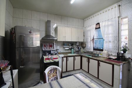 Casa de condomínio à venda com 870m², 4 quartos e 7 vagasCasa 2 - Cozinha