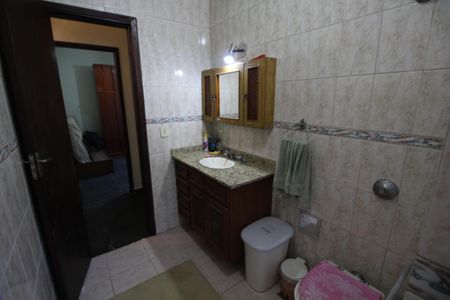 Casa de condomínio à venda com 870m², 4 quartos e 7 vagasCasa 1 - Banheiro Social