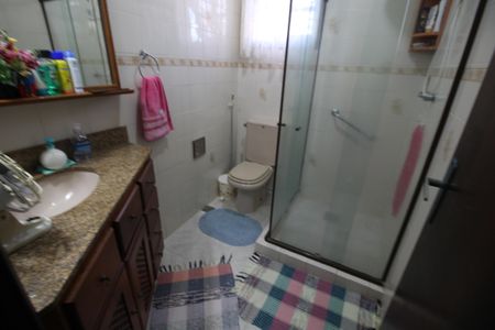 Casa de condomínio à venda com 870m², 4 quartos e 7 vagasCasa 2 - Banheiro Social 1