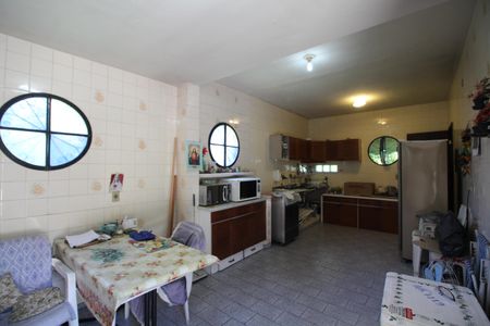 Casa de condomínio à venda com 870m², 4 quartos e 7 vagasCasa 1 - Cozinha