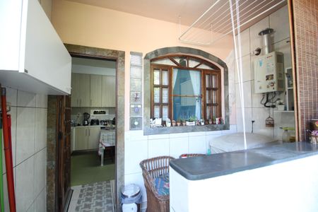 Casa de condomínio à venda com 870m², 4 quartos e 7 vagasCasa 2 - Área de Serviço