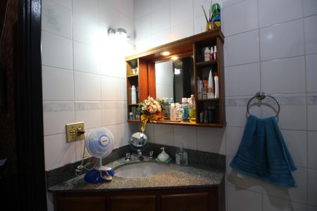 Casa de condomínio à venda com 870m², 4 quartos e 7 vagasCasa 2 - Banheiro Social 2