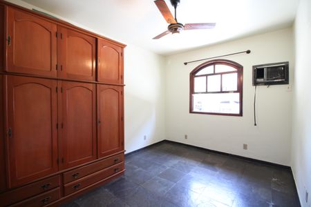 Casa de condomínio à venda com 870m², 4 quartos e 7 vagasCasa 1 - Quarto 3