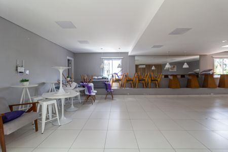 Apartamento para alugar com 40m², 2 quartos e sem vagaÁrea comum - Salão de festas