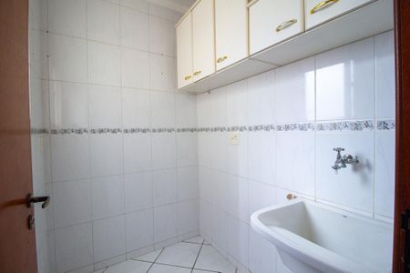 Apartamento para alugar com 61m², 2 quartos e 1 vagaÁrea de Serviço