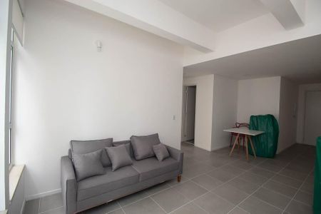 Sala/Cozinha de apartamento para alugar com 2 quartos, 36m² em República, São Paulo