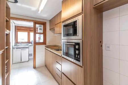 Cozinha de apartamento à venda com 3 quartos, 95m² em Petrópolis, Porto Alegre