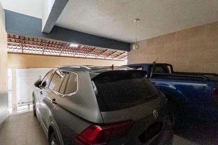 Casa à venda com 257m², 4 quartos e 4 vagasGaragem