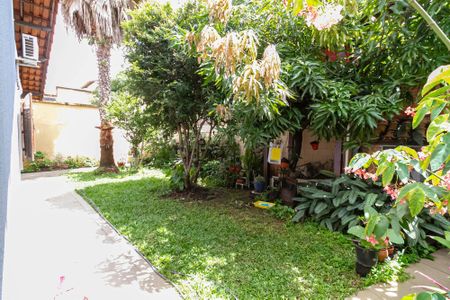 Casa à venda com 257m², 4 quartos e 4 vagasQuintal