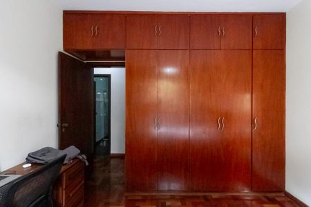 Casa à venda com 257m², 4 quartos e 4 vagasQuarto 3